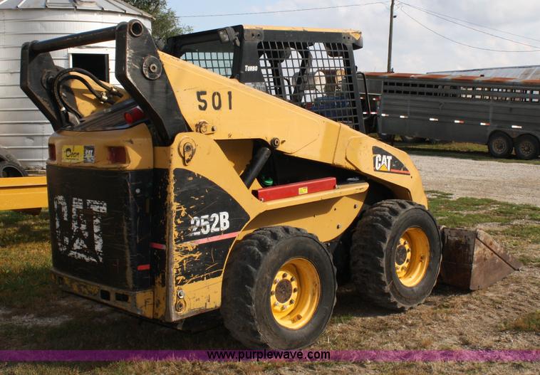 image for item 4684 2006 Caterpillar 252B skid steer