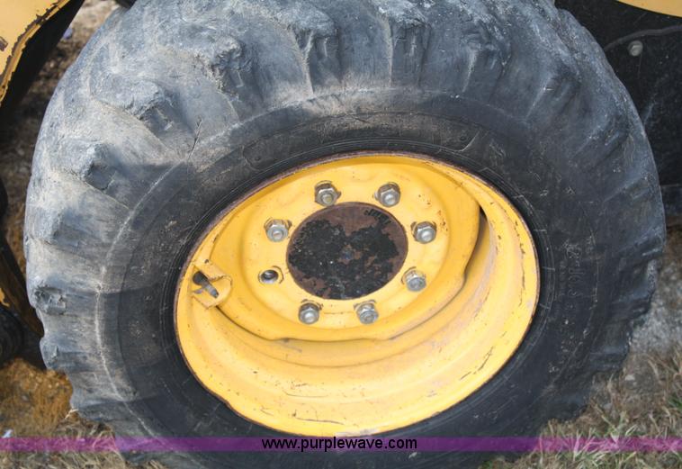 image for item 4684 2006 Caterpillar 252B skid steer