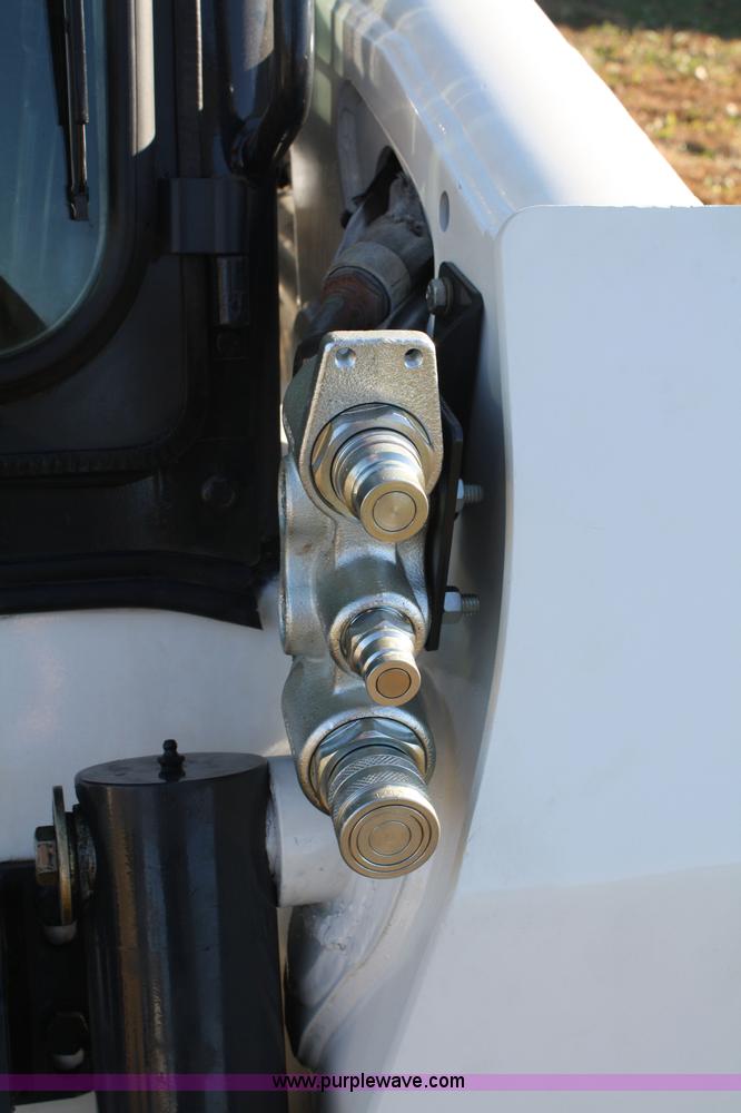 image for item 4731 2007 Bobcat S220 skid steer