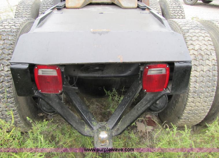 image for item 4761 1988 Ford LNT9000 semi truck