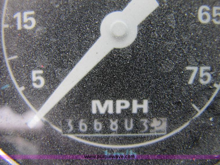 image for item 4761 1988 Ford LNT9000 semi truck