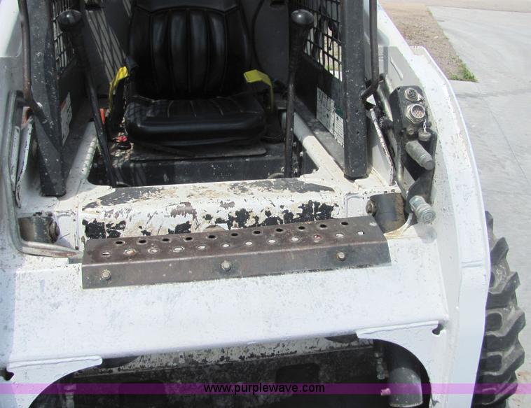 image for item 4805 Bobcat G773T skid steer