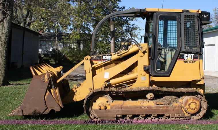 image for item 5028 2005 Caterpillar 939C track loader