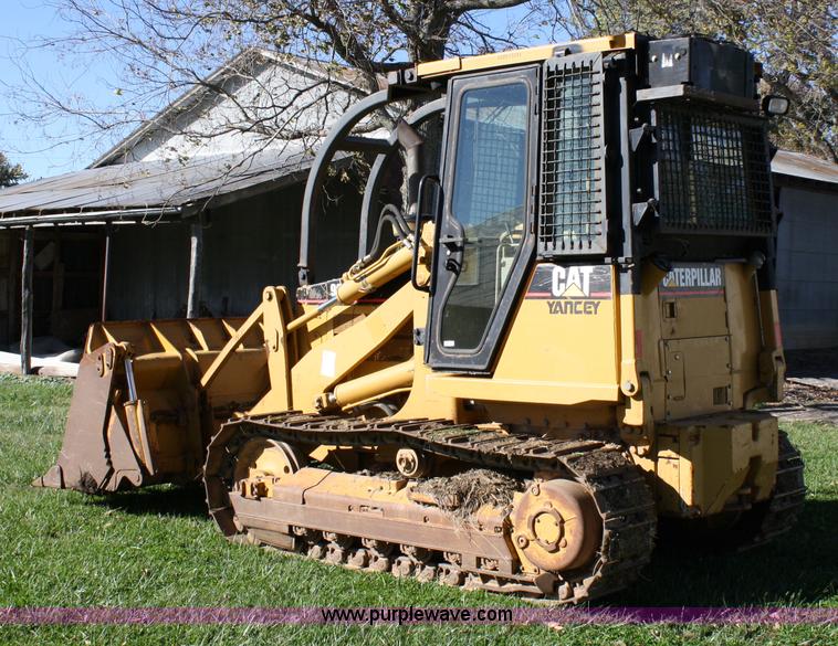 image for item 5028 2005 Caterpillar 939C track loader