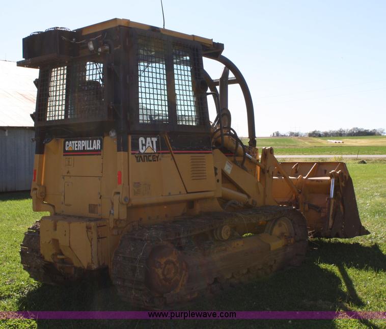 image for item 5028 2005 Caterpillar 939C track loader