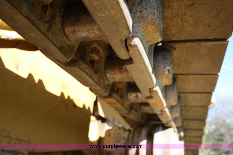 image for item 5028 2005 Caterpillar 939C track loader