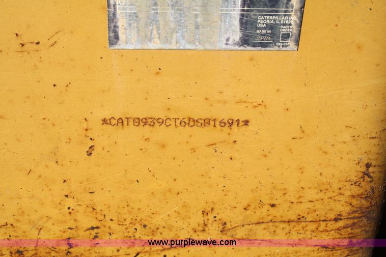 image for item 5028 2005 Caterpillar 939C track loader