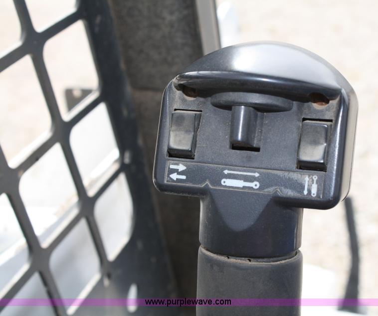 image for item 5091 2000 Bobcat 873 skid steer