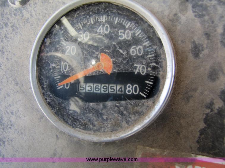 image for item 5253 1974 International Transtar 4200 water truck