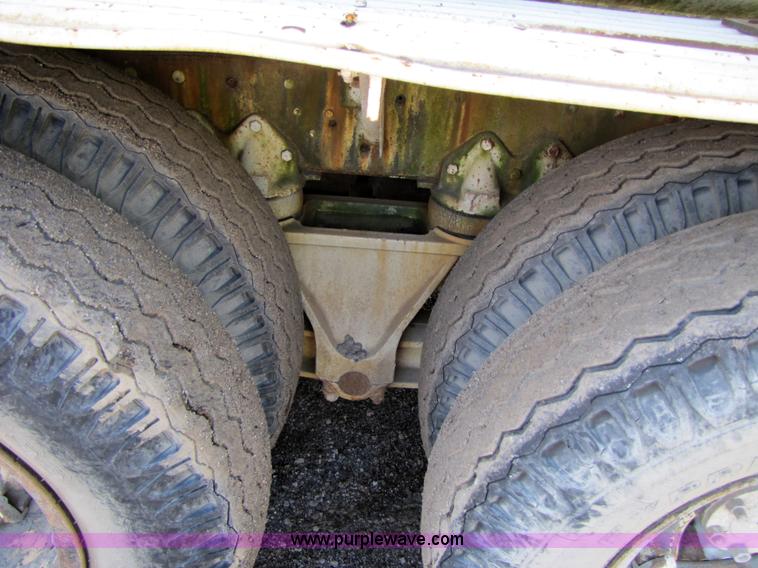 image for item 5253 1974 International Transtar 4200 water truck