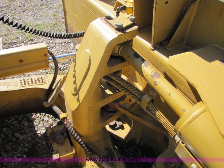 image for item 5282 2001 Caterpillar D6M LGP dozer with Trimble GCS900 3D Automatic Grade Control System