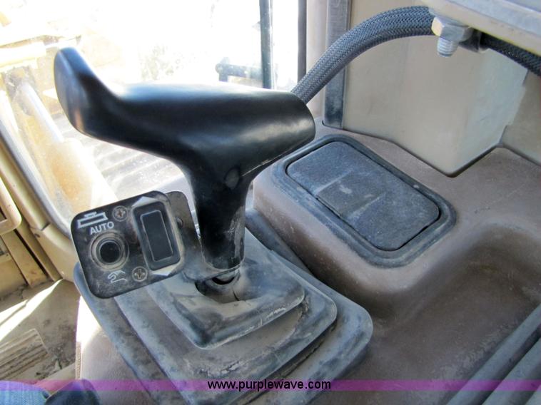 image for item 5282 2001 Caterpillar D6M LGP dozer with Trimble GCS900 3D Automatic Grade Control System