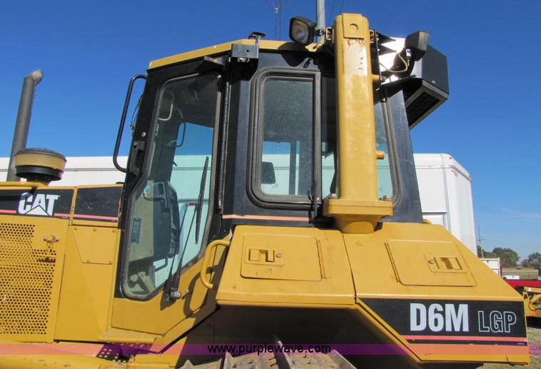 image for item 5282 2001 Caterpillar D6M LGP dozer with Trimble GCS900 3D Automatic Grade Control System