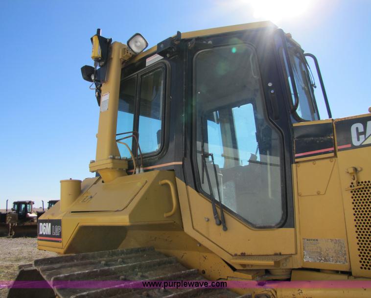image for item 5282 2001 Caterpillar D6M LGP dozer with Trimble GCS900 3D Automatic Grade Control System