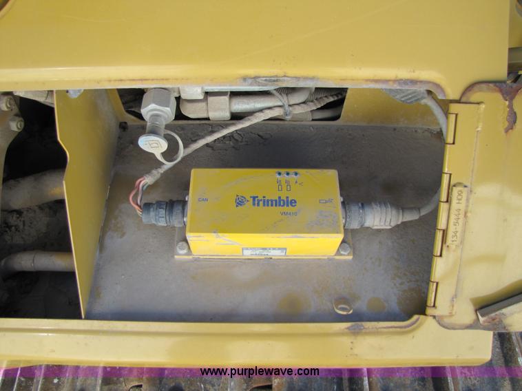 image for item 5282 2001 Caterpillar D6M LGP dozer with Trimble GCS900 3D Automatic Grade Control System