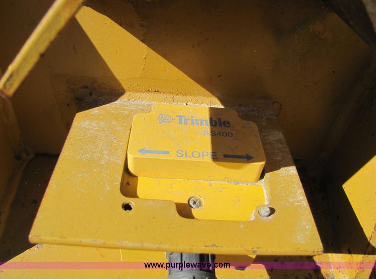 image for item 5282 2001 Caterpillar D6M LGP dozer with Trimble GCS900 3D Automatic Grade Control System