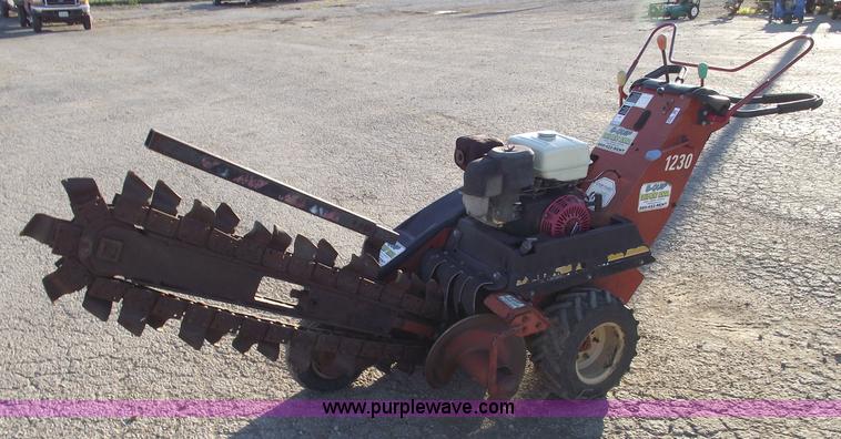 image for item 5486 2004 Ditch Witch 1230 trencher