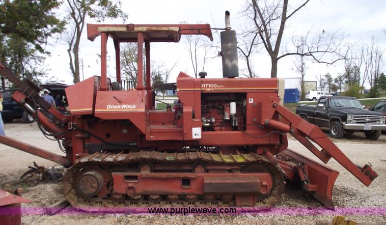 image for item 5487 Ditch Witch HT100-P vibratory plow with tracks