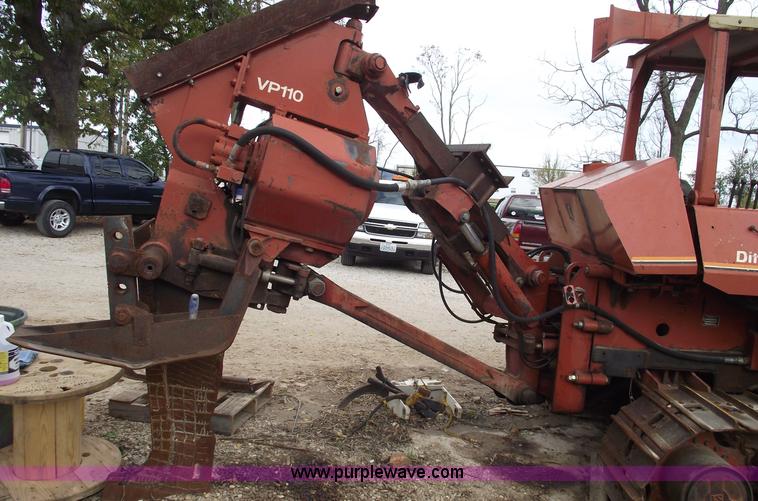image for item 5487 Ditch Witch HT100-P vibratory plow with tracks