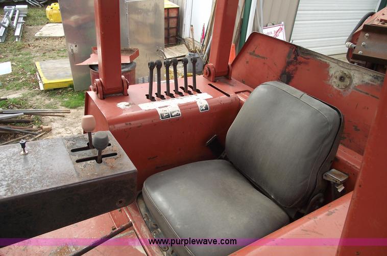 image for item 5487 Ditch Witch HT100-P vibratory plow with tracks