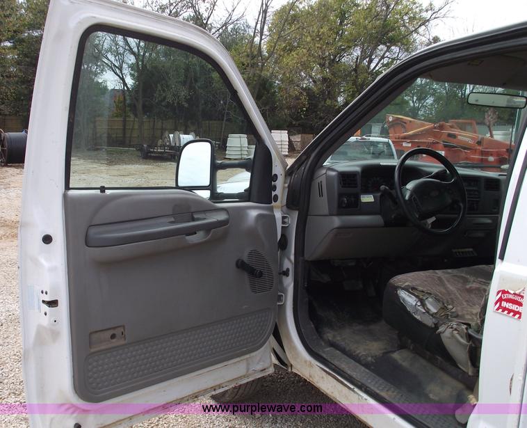 image for item 5488 1999 Ford F450 utility bucket truck