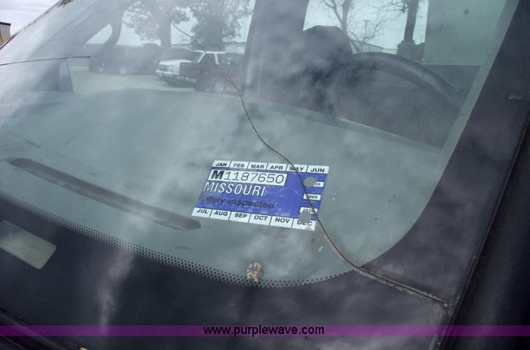 image for item 5488 1999 Ford F450 utility bucket truck