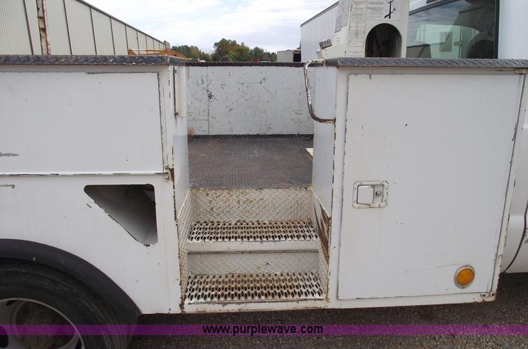 image for item 5488 1999 Ford F450 utility bucket truck