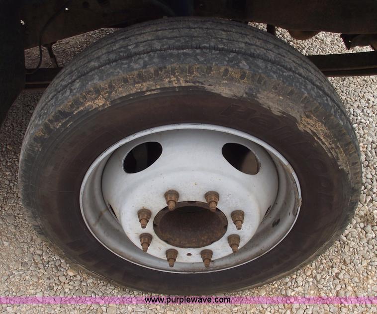 image for item 5488 1999 Ford F450 utility bucket truck