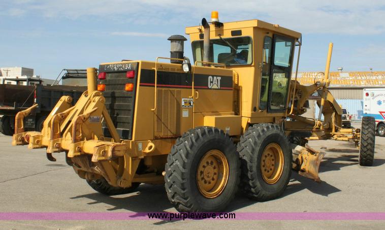image for item 6194 1995 Caterpillar 140H motor grader