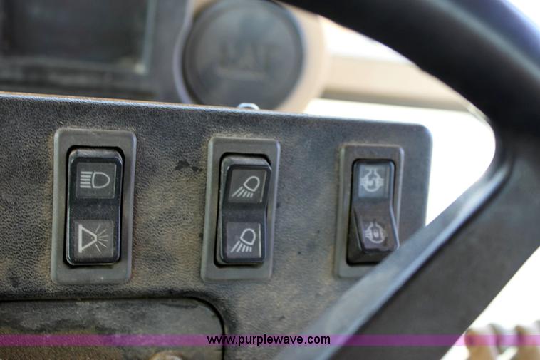 image for item 6194 1995 Caterpillar 140H motor grader