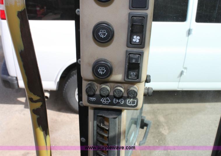 image for item 6194 1995 Caterpillar 140H motor grader