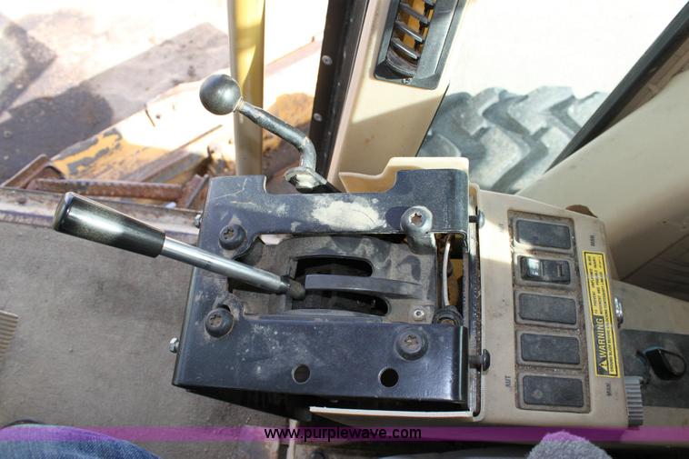 image for item 6194 1995 Caterpillar 140H motor grader