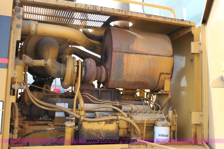 image for item 6194 1995 Caterpillar 140H motor grader