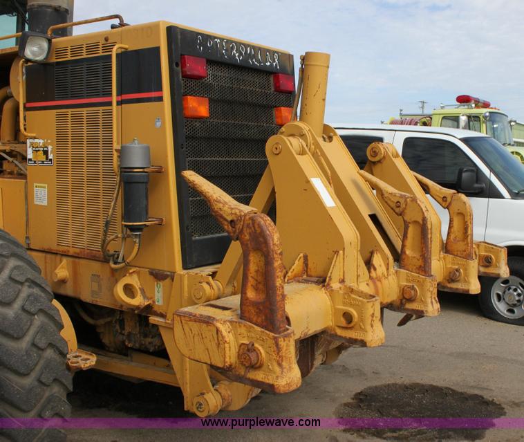 image for item 6194 1995 Caterpillar 140H motor grader