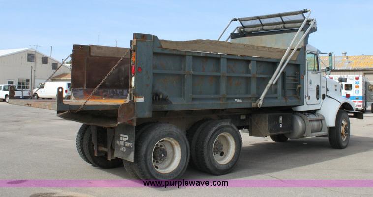 image for item 6195 2004 Peterbilt 330 tandem axle dump truck
