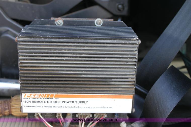 image for item 6195 2004 Peterbilt 330 tandem axle dump truck