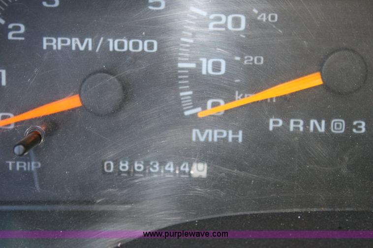 image for item 6256 2000 Chevrolet K3500 flat-bed pickup