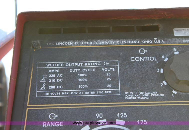 image for item 6258 1996 Ford F250 flat-bed pickup