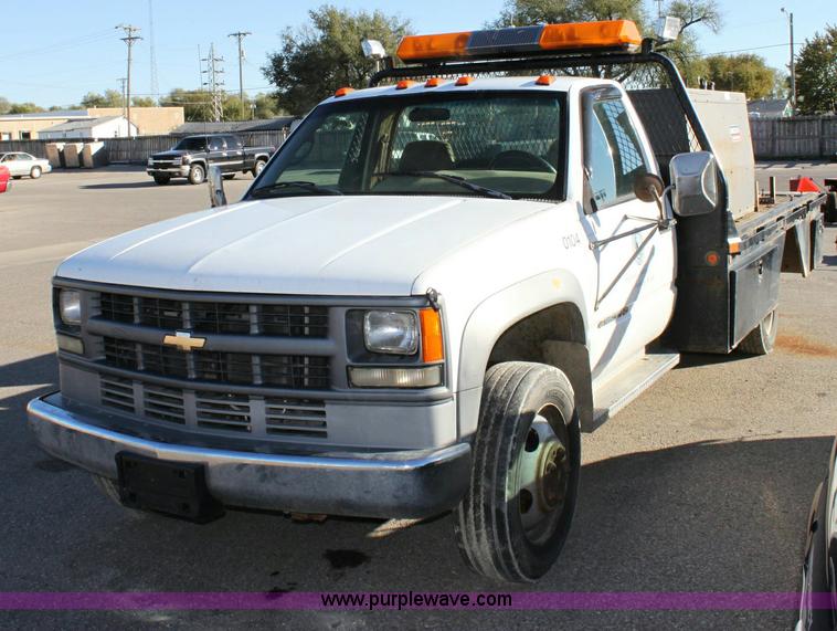 image for item 6259 1995 Chevrolet C3500-HD flat bed pickup