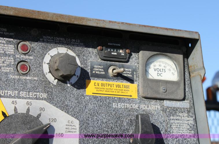 image for item 6259 1995 Chevrolet C3500-HD flat bed pickup