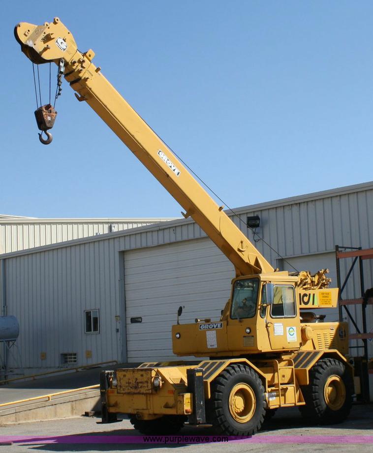 image for item 6518 Grove RT60S crane