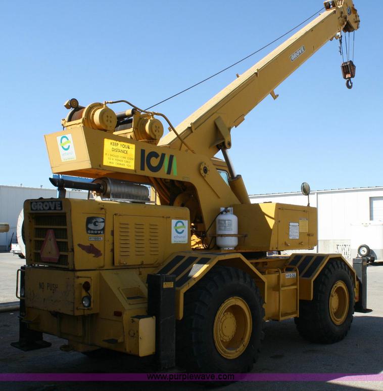 image for item 6518 Grove RT60S crane