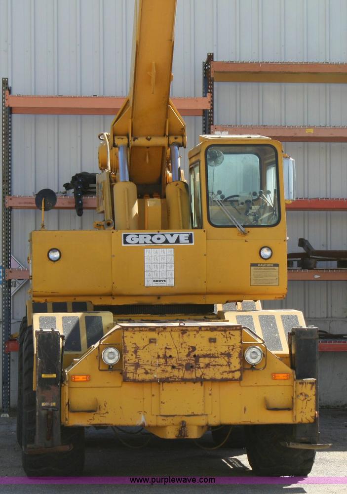 image for item 6518 Grove RT60S crane