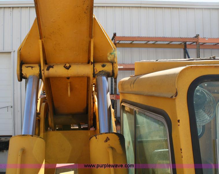 image for item 6518 Grove RT60S crane