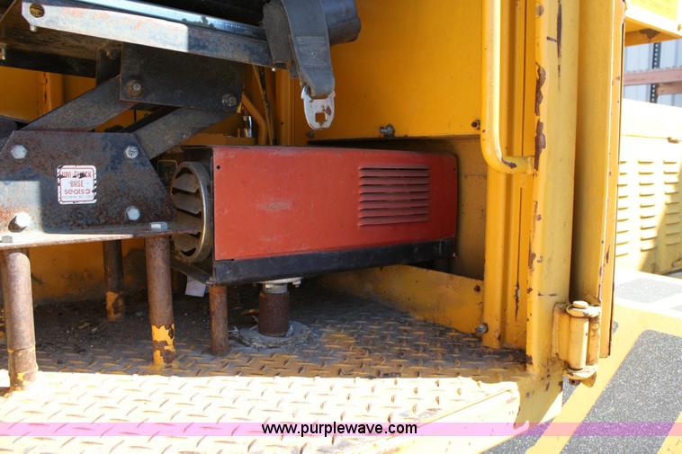 image for item 6518 Grove RT60S crane