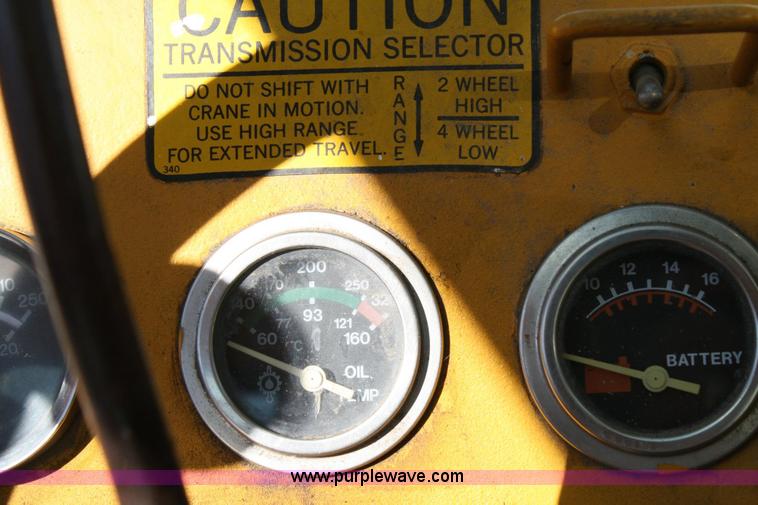 image for item 6518 Grove RT60S crane