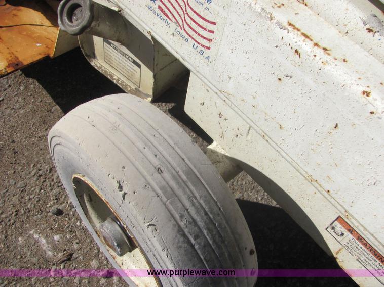 image for item 6568 Mark Lift CH26NEP scissor lift