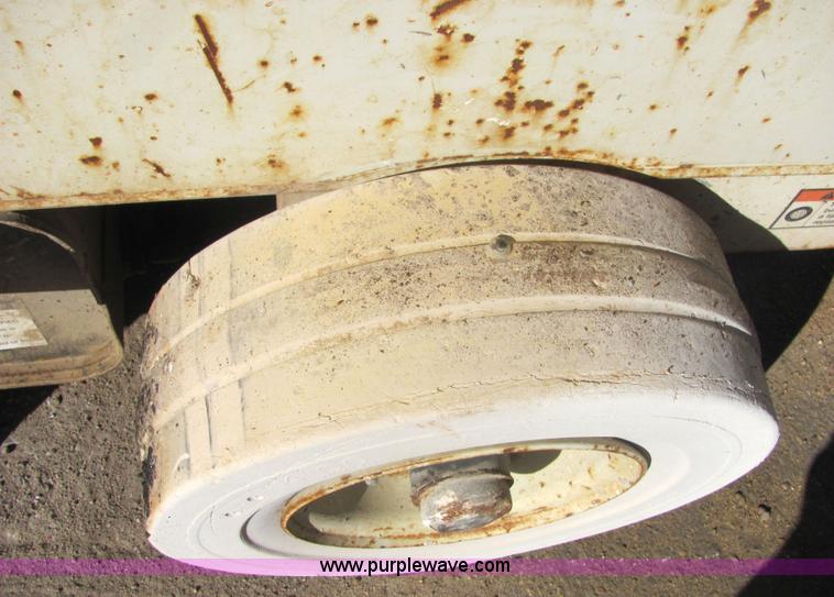 image for item 6569 Terex TS20 aerial scissor lift