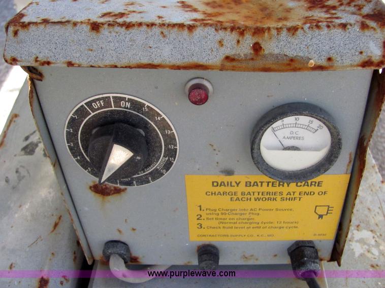 image for item 6578 1997 Mec 2033ES scissor lift