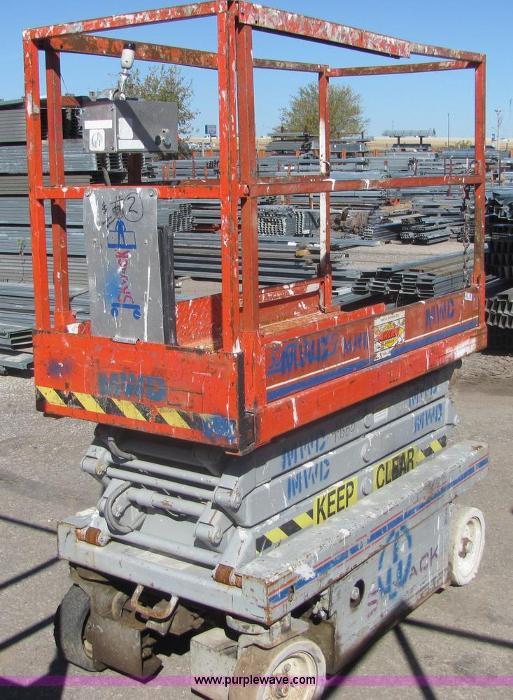 image for item 6582 Skyjack SJM3219 scissorlift